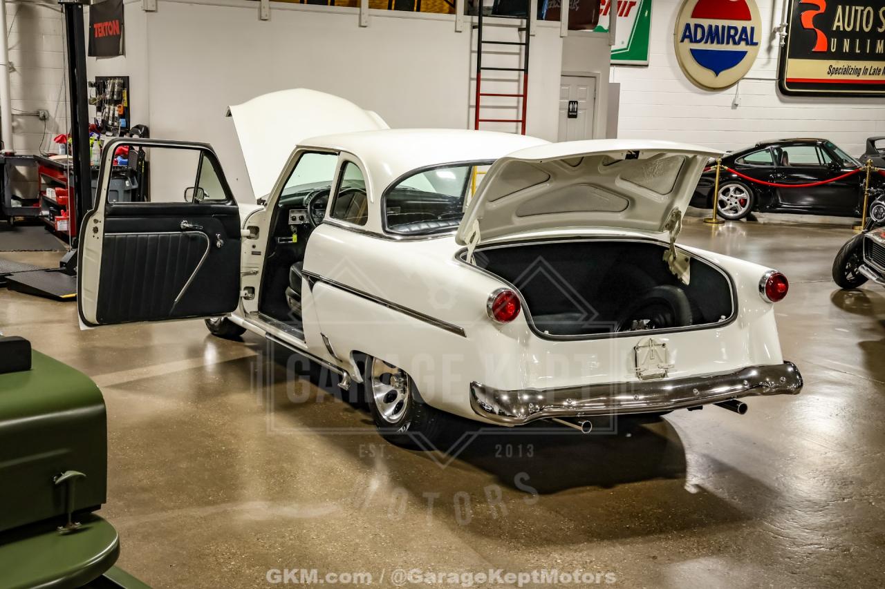 1954 Ford Crestline Skyliner