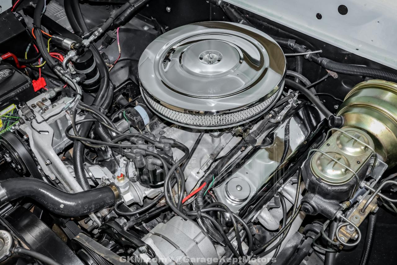 1954 Ford Crestline Skyliner