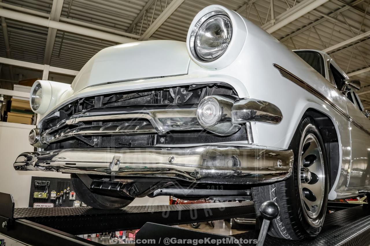 1954 Ford Crestline Skyliner