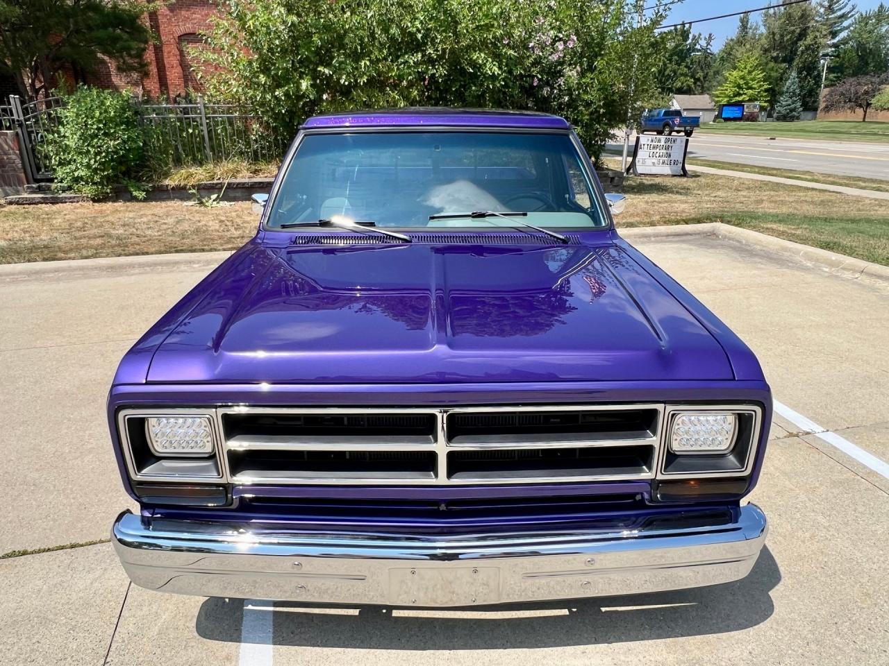 1987 Dodge D100