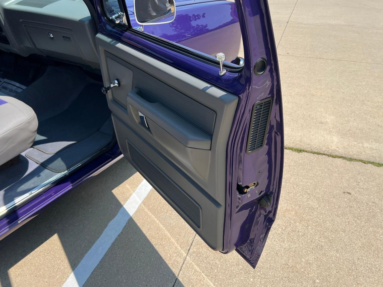 1987 Dodge D100