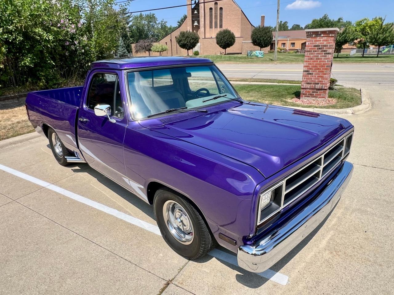1987 Dodge D100