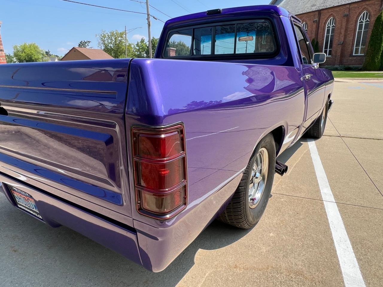 1987 Dodge D100