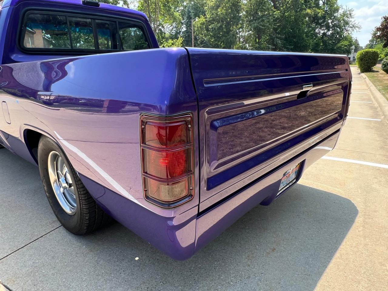 1987 Dodge D100