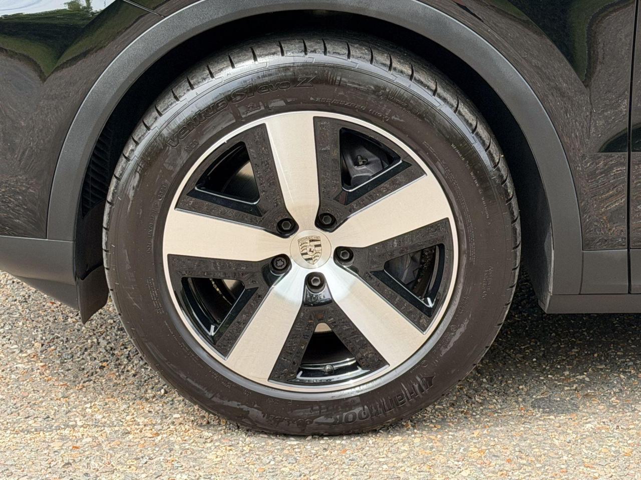 2024 Porsche 3.0 V6 E-Hybrid 25.9kWh TiptronicS 4WD Euro 6 (s/s) 5dr