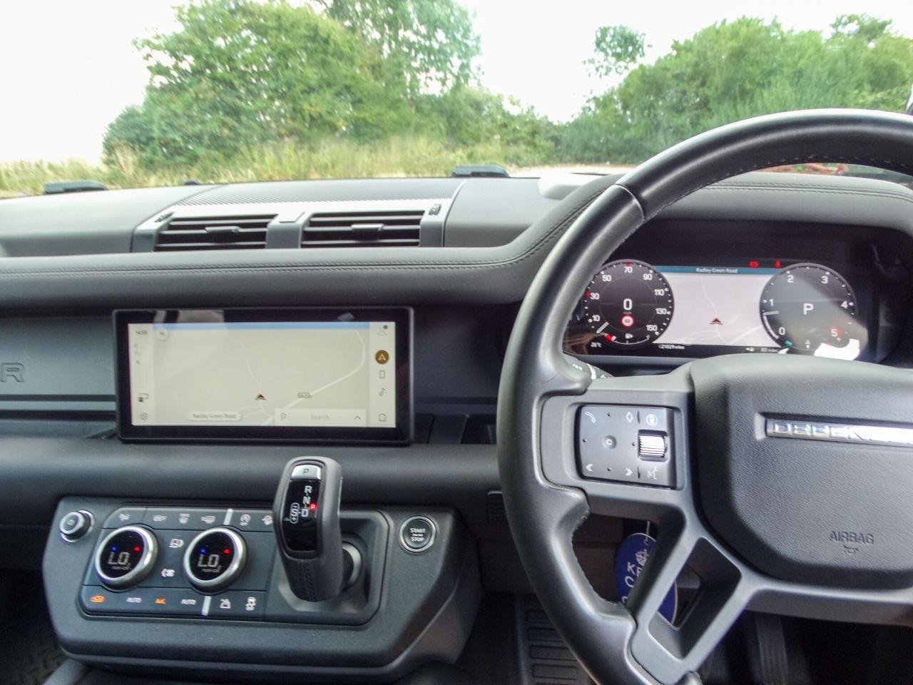 2023 Land Rover 3.0 D300 MHEV X-Dynamic SE Auto 4WD Euro 6 (s/s) 5dr