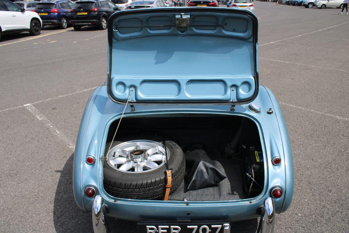1957 Austin HEALEY 100/6
