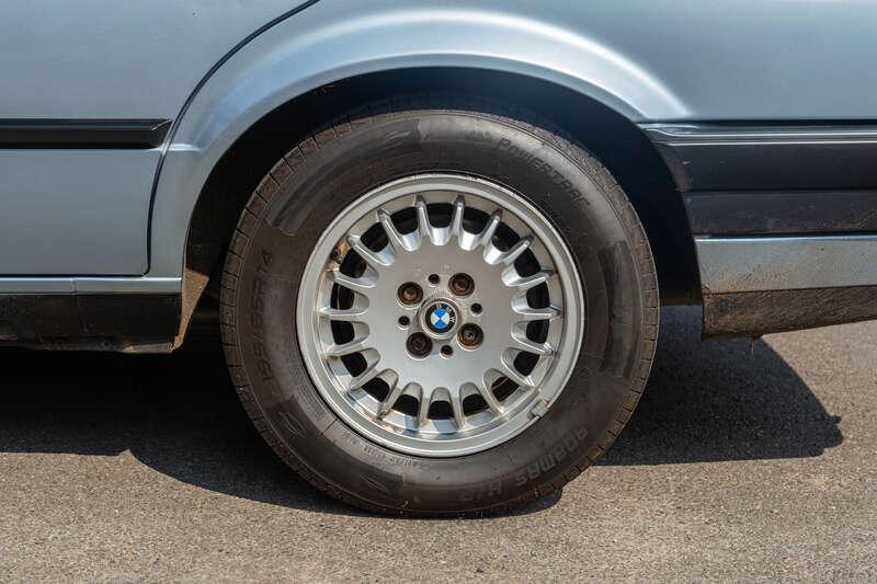 1990 BMW 325i