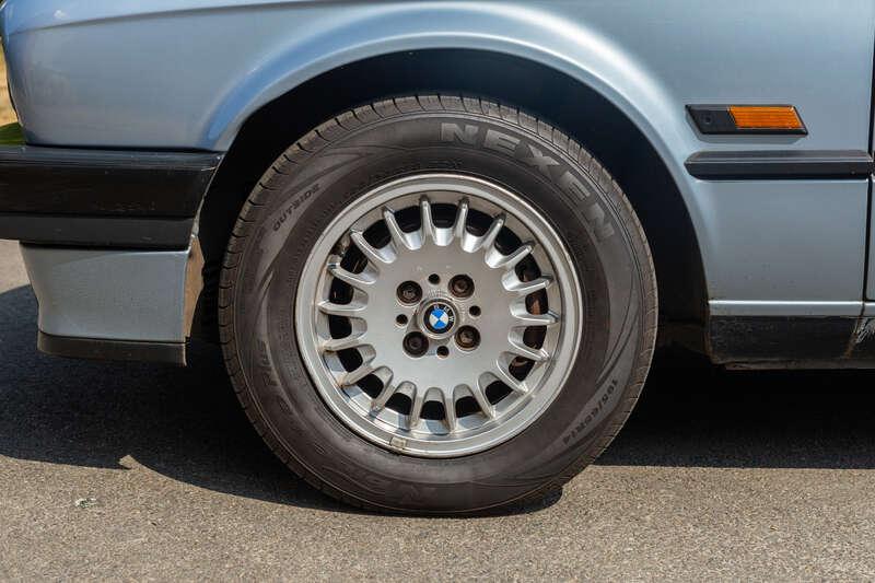 1990 BMW 325i