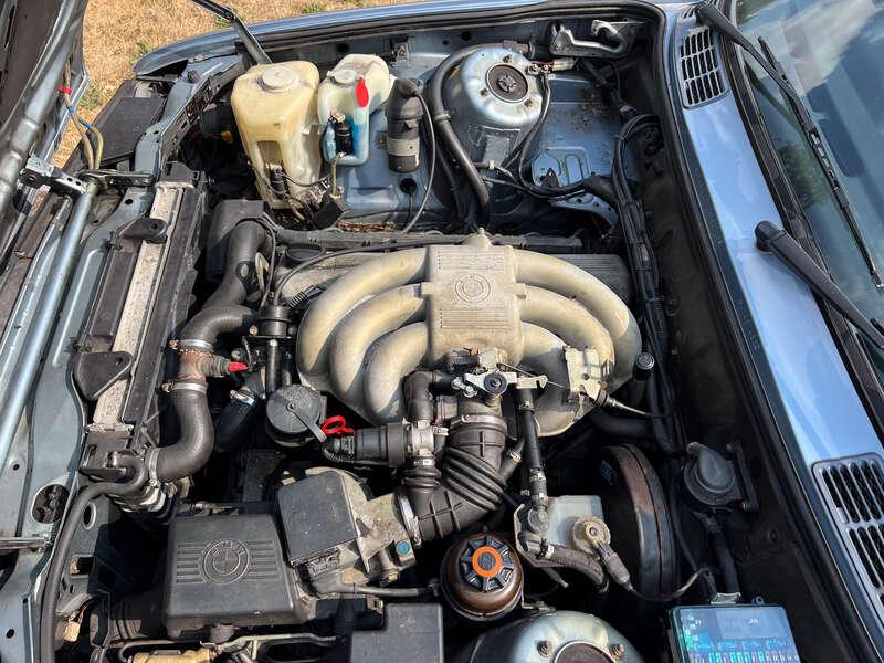 1990 BMW 325i