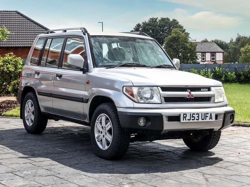 2003 Mitsubishi SHOGUN