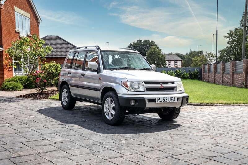 2003 Mitsubishi SHOGUN