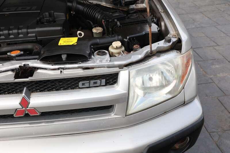 2003 Mitsubishi SHOGUN