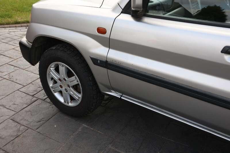 2003 Mitsubishi SHOGUN