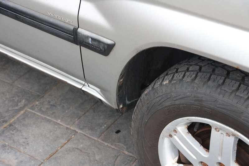 2003 Mitsubishi SHOGUN
