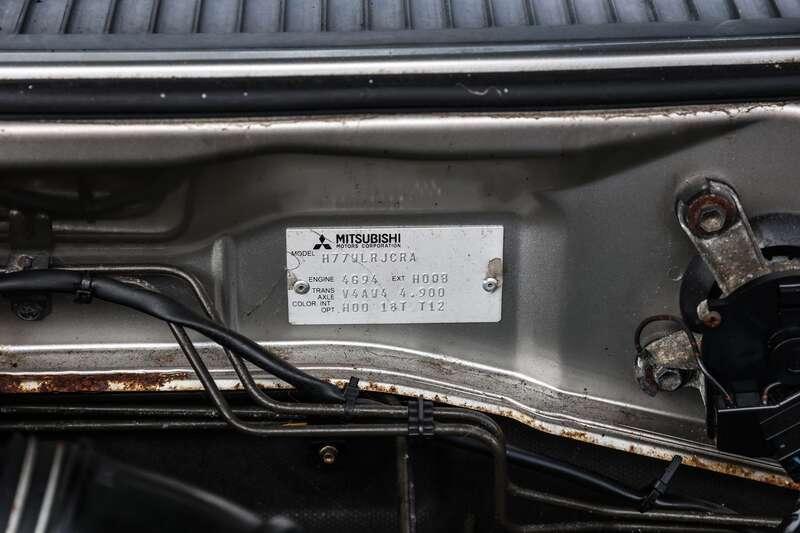 2003 Mitsubishi SHOGUN
