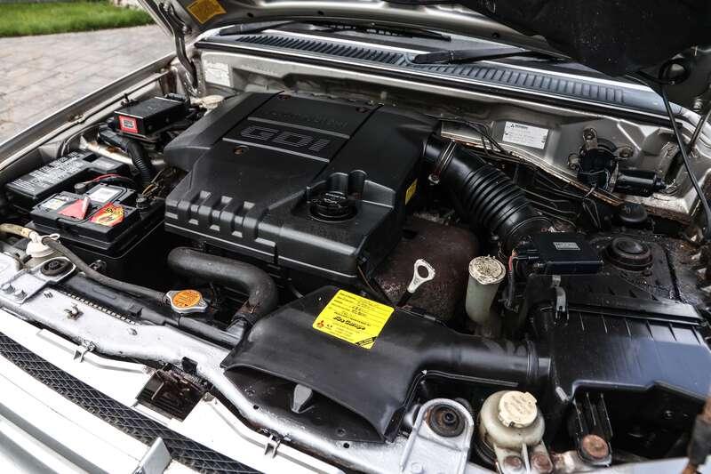 2003 Mitsubishi SHOGUN