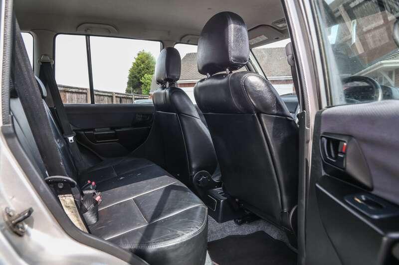 2003 Mitsubishi SHOGUN