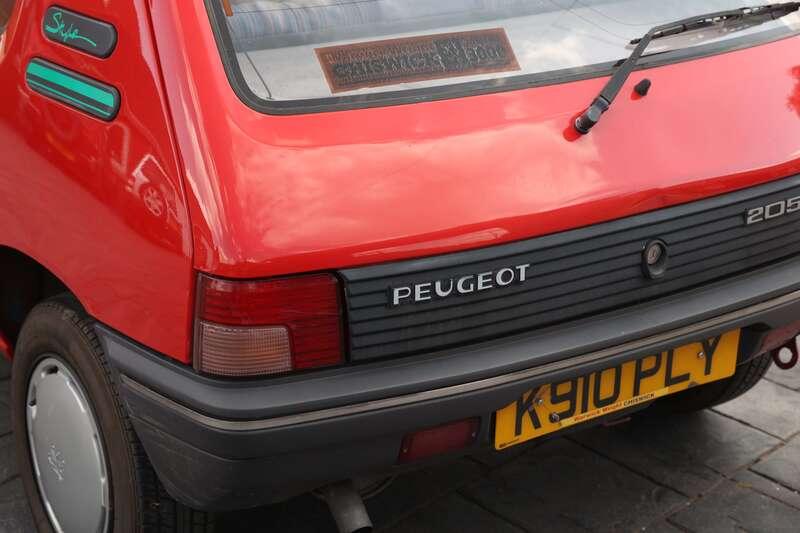 1992 Peugeot 205