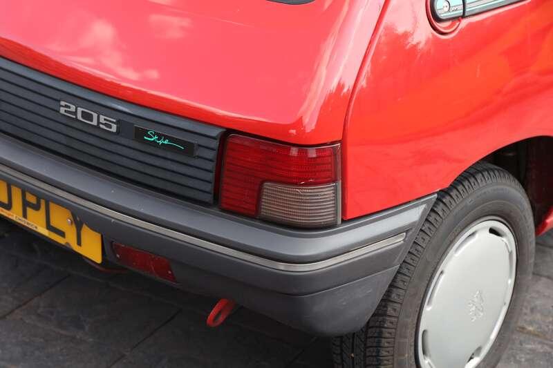 1992 Peugeot 205