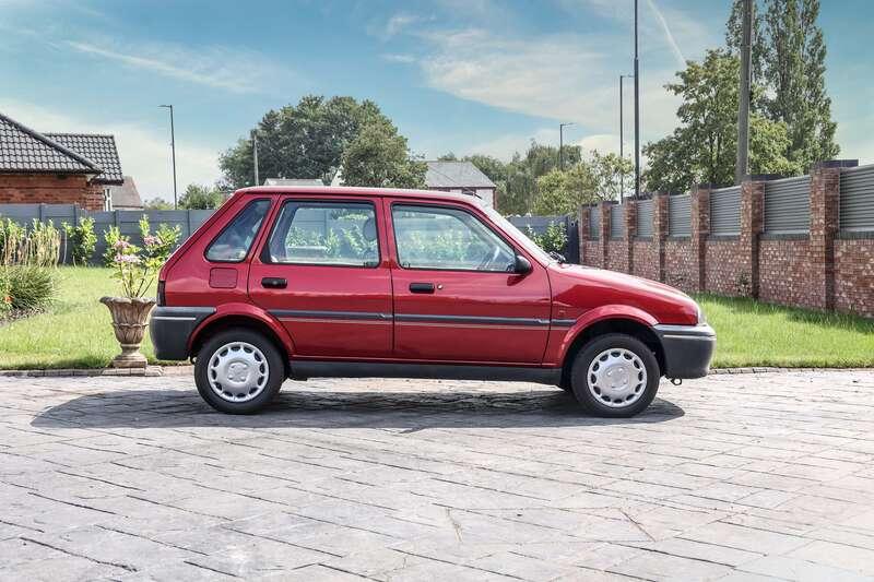 1997 Rover 100