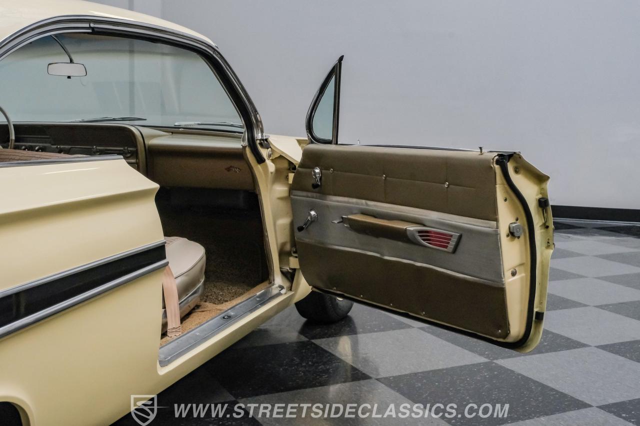 1961 Chevrolet Impala Bubble Top
