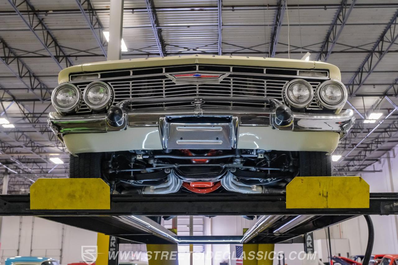 1961 Chevrolet Impala Bubble Top