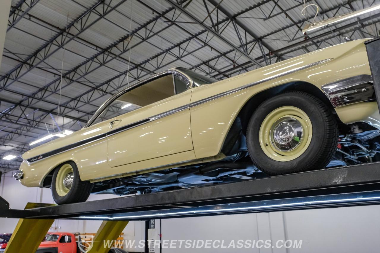 1961 Chevrolet Impala Bubble Top