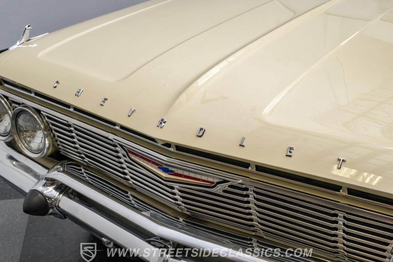 1961 Chevrolet Impala Bubble Top