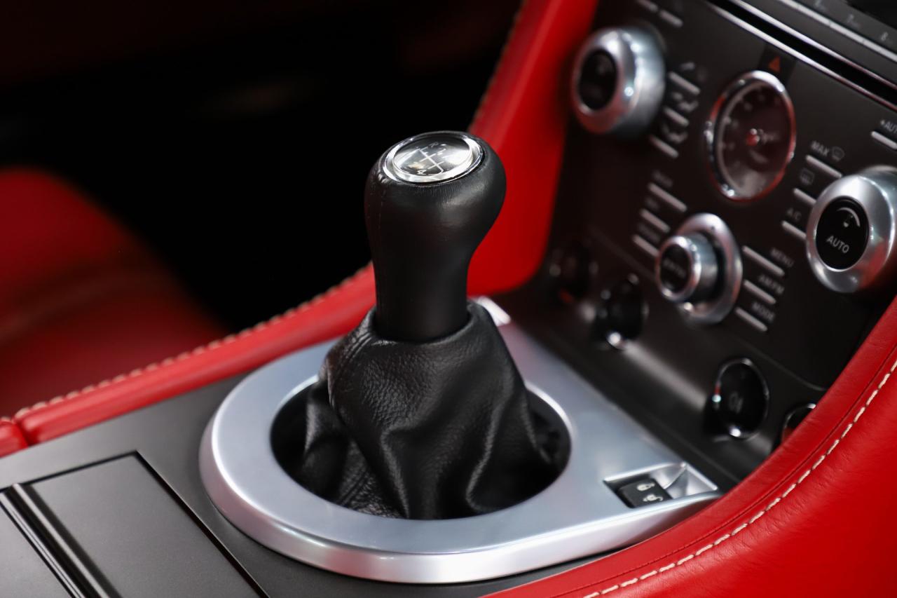 2013 Aston Martin Vantage
