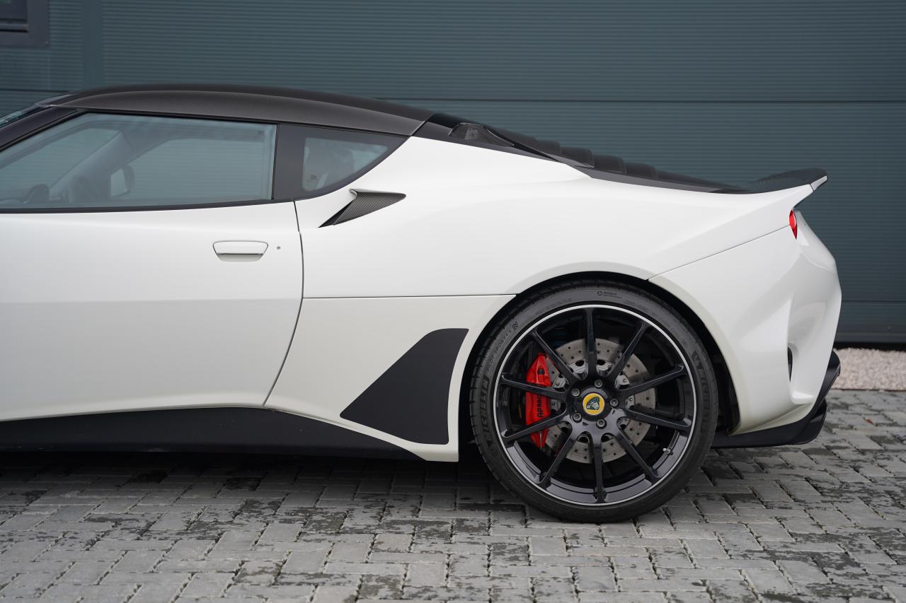 2019 Lotus Evora 