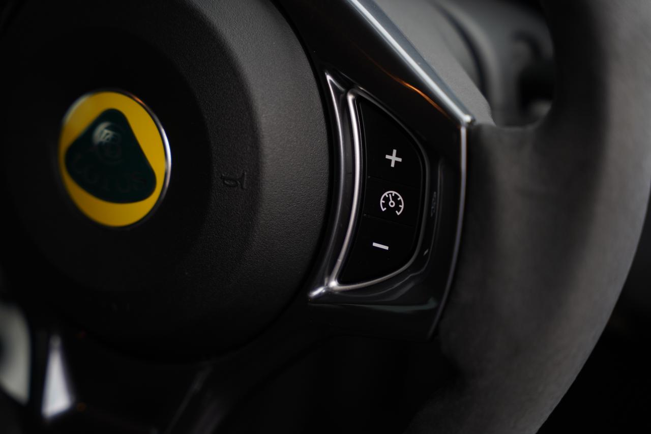 2019 Lotus Evora 