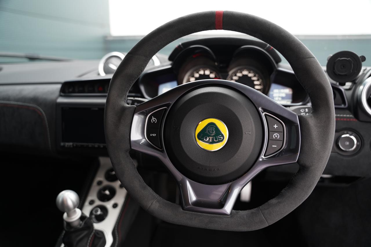 2019 Lotus Evora 