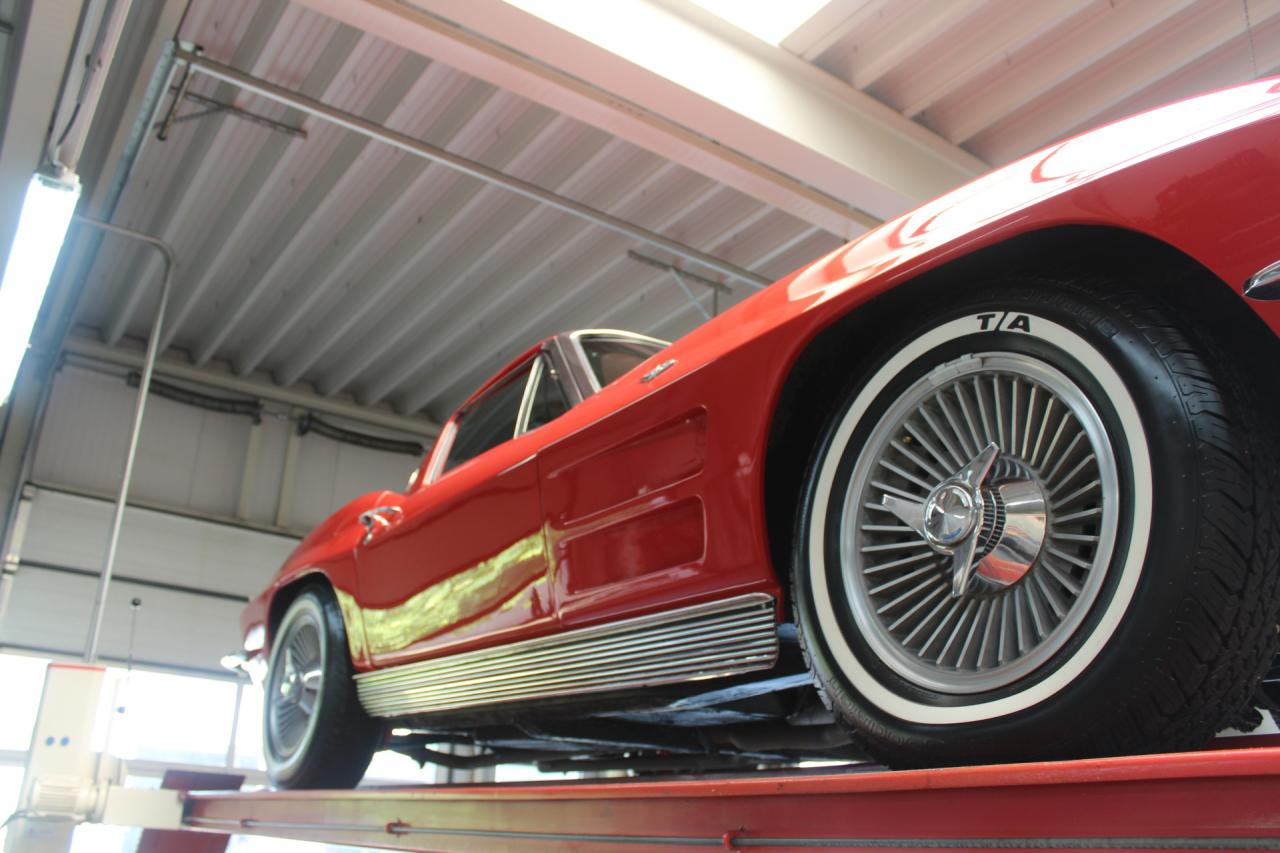 1963 Chevrolet Corvette C2 Sting Ray Split Window &ldquo;One year only&rdquo;