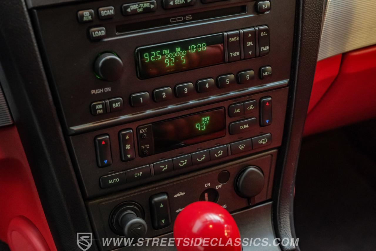 2004 Ford Thunderbird Deluxe
