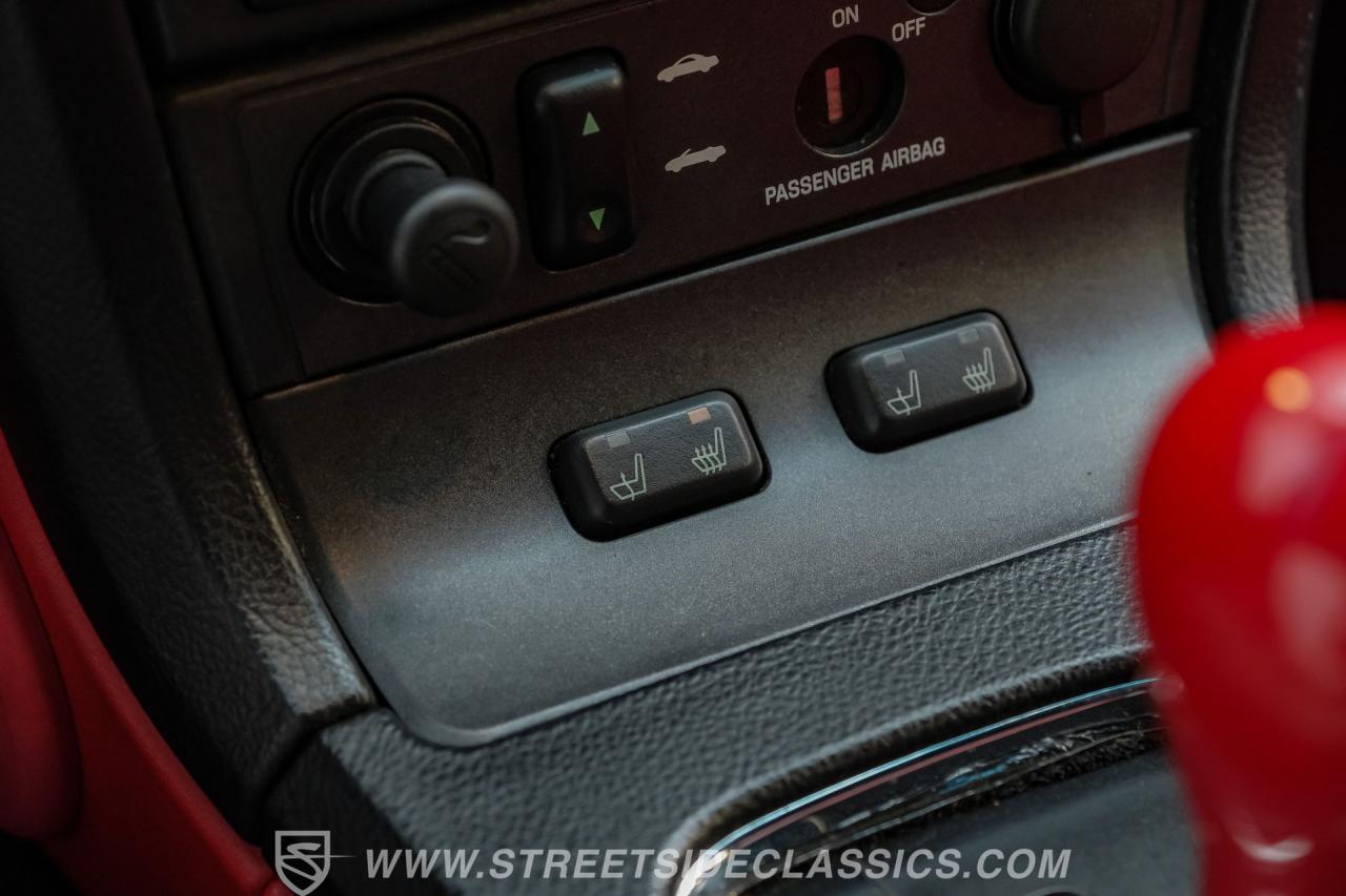 2004 Ford Thunderbird Deluxe