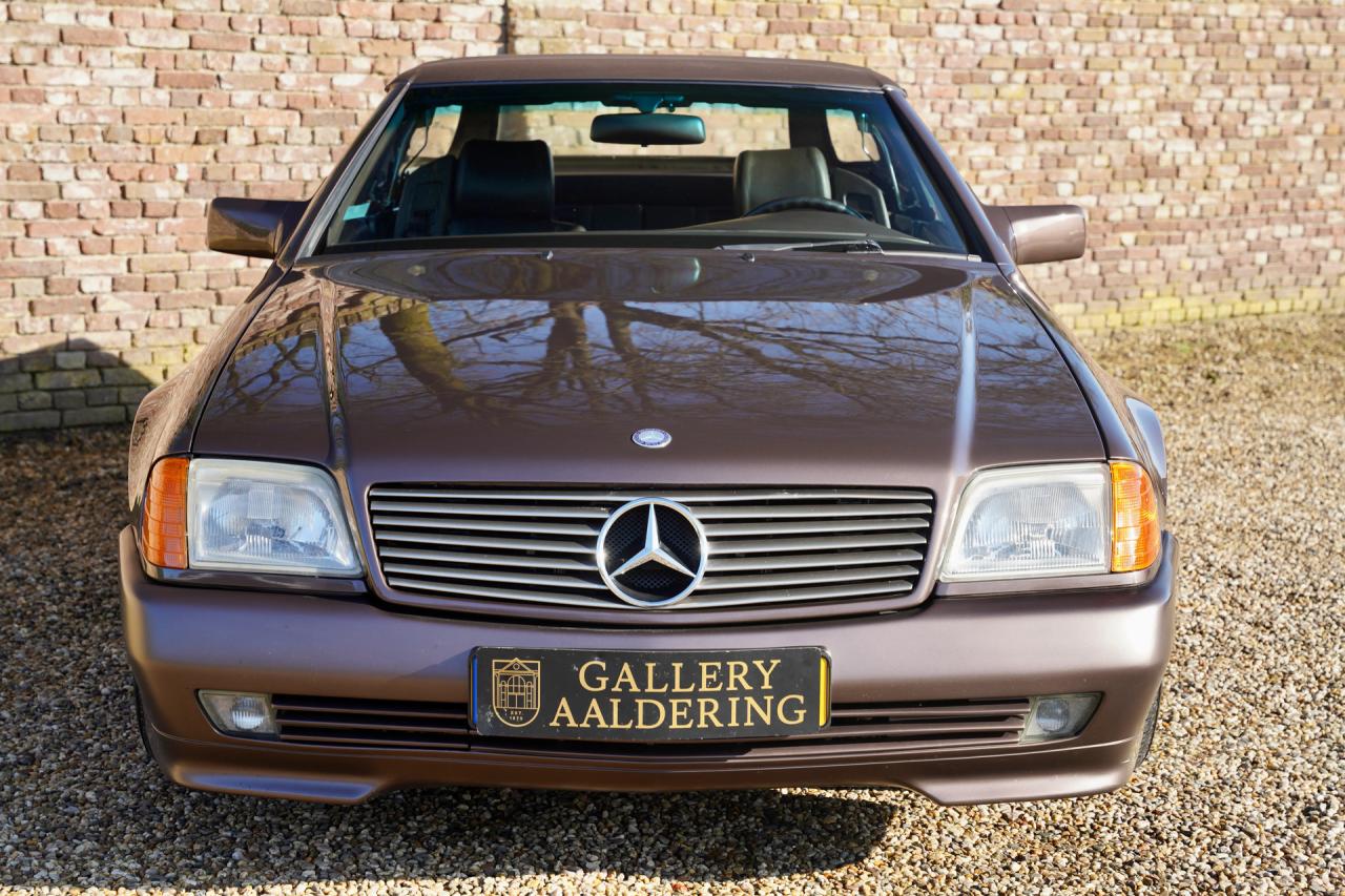 1993 Mercedes - Benz 300 SL &ldquo;Brown over brown&rdquo; 300 SL &ldquo;Brown over brown&rdquo;