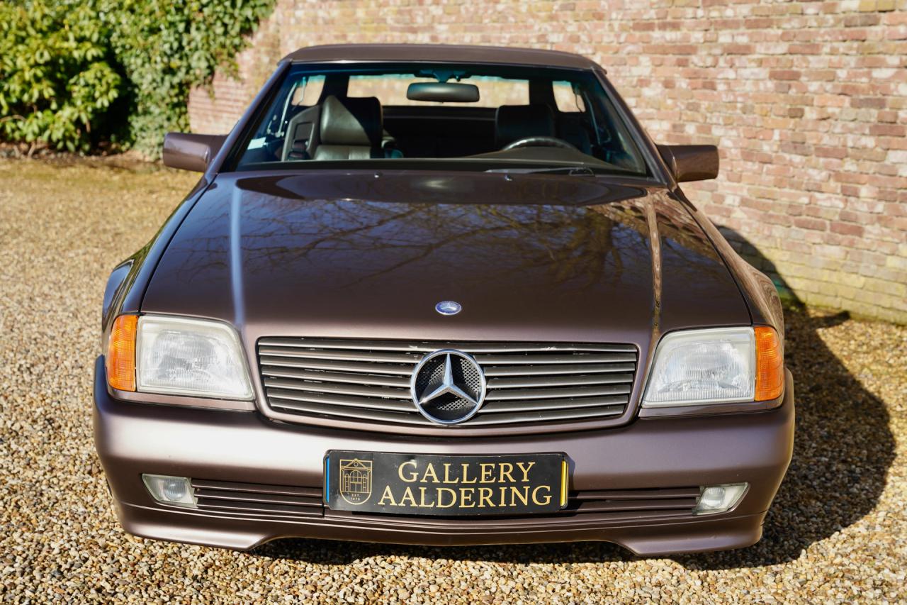 1993 Mercedes - Benz 300 SL &ldquo;Brown over brown&rdquo; 300 SL &ldquo;Brown over brown&rdquo;