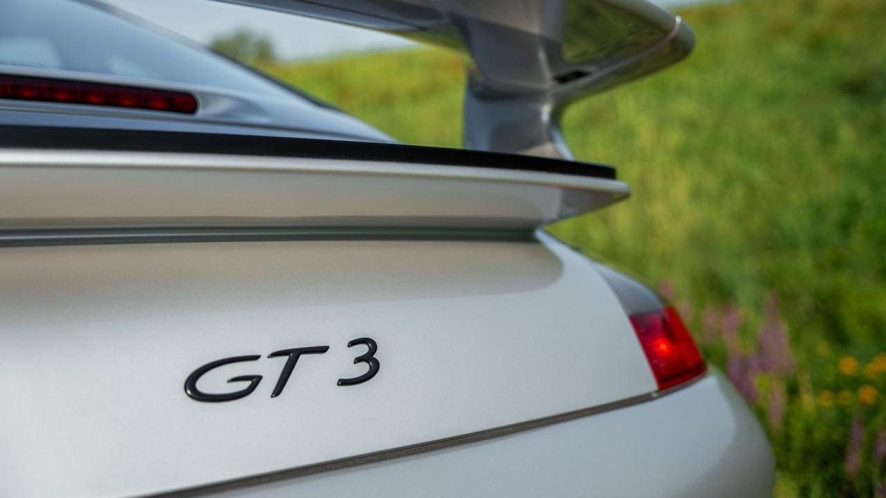 2000 Porsche 911 GT3