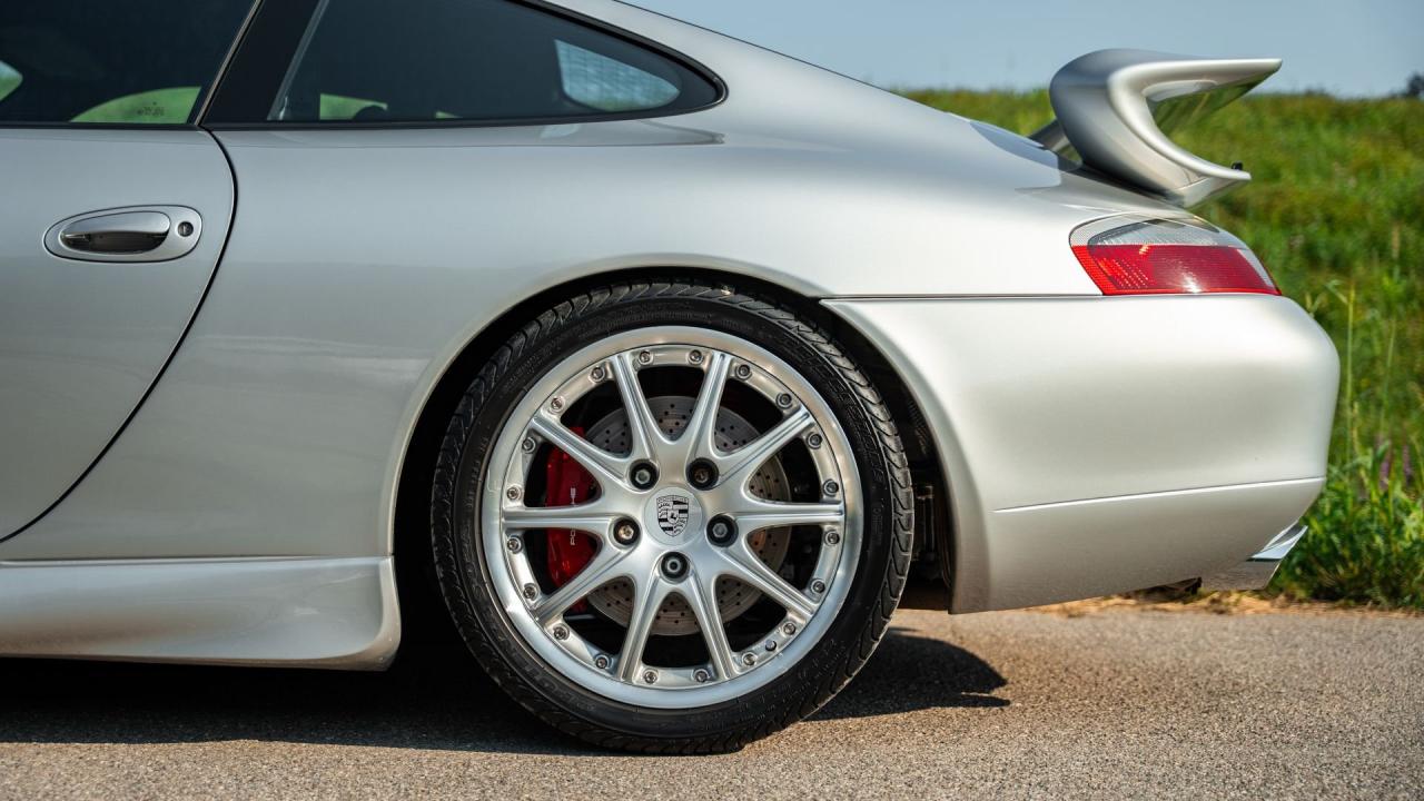 2000 Porsche 911 GT3