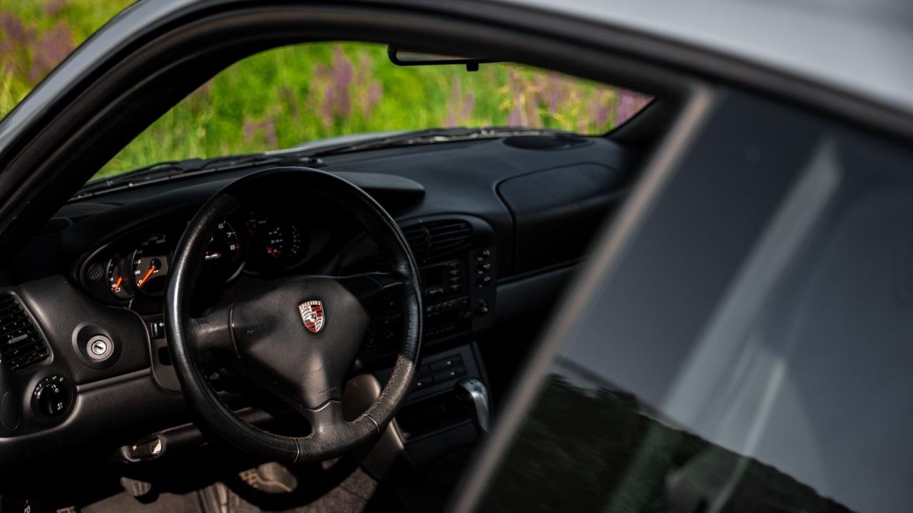 2000 Porsche 911 GT3