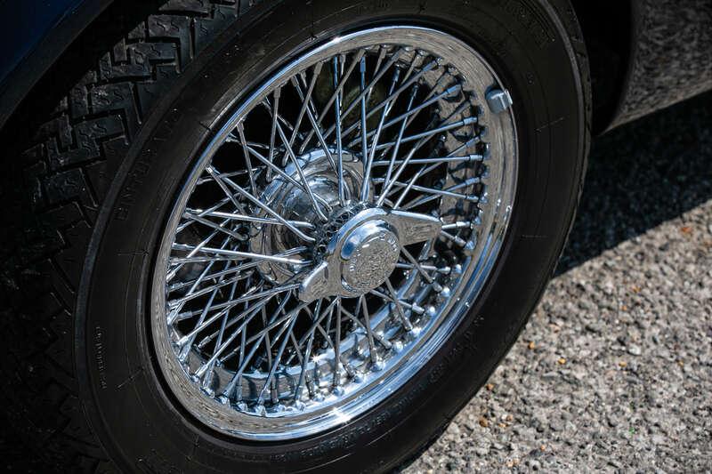 1964 Daimler SP250