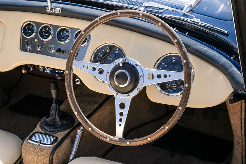 1964 Daimler SP250
