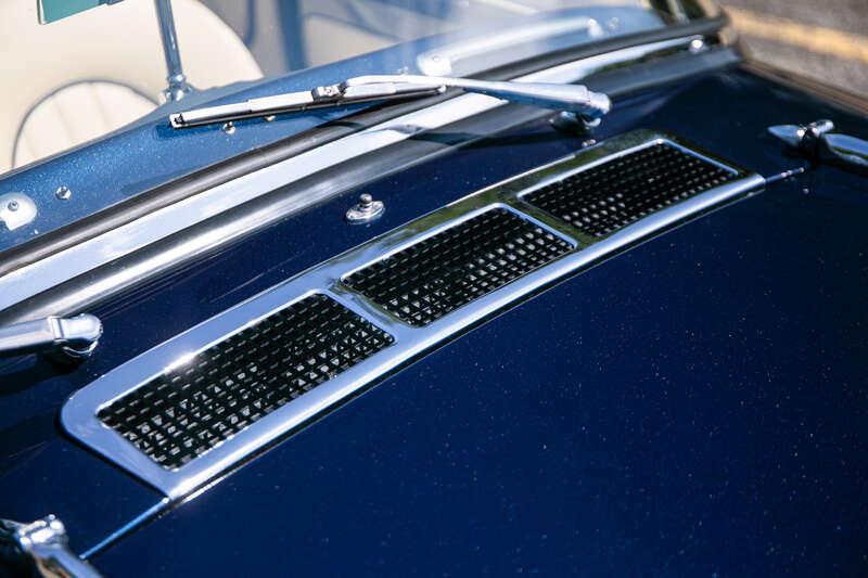1964 Daimler SP250