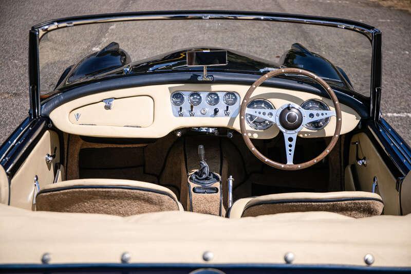 1964 Daimler SP250