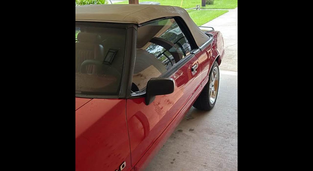 1992 Ford MUSTANG LX