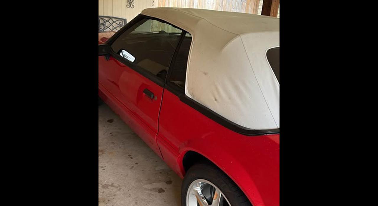 1992 Ford MUSTANG LX