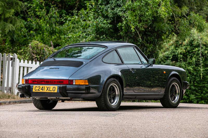 1986 Porsche 911 Carrera 