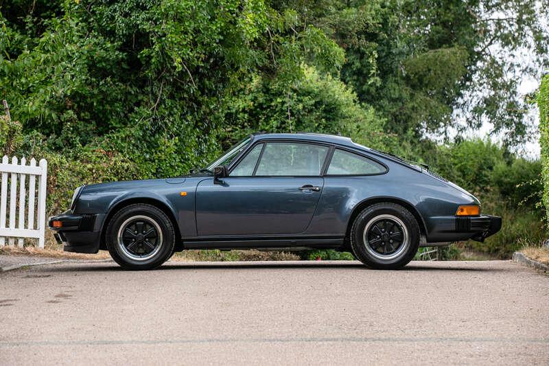 1986 Porsche 911 Carrera 