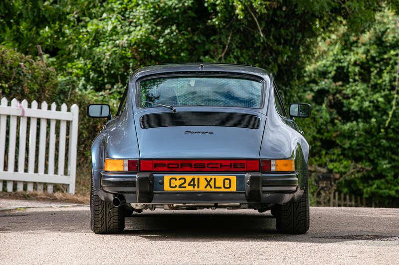 1986 Porsche 911 Carrera 